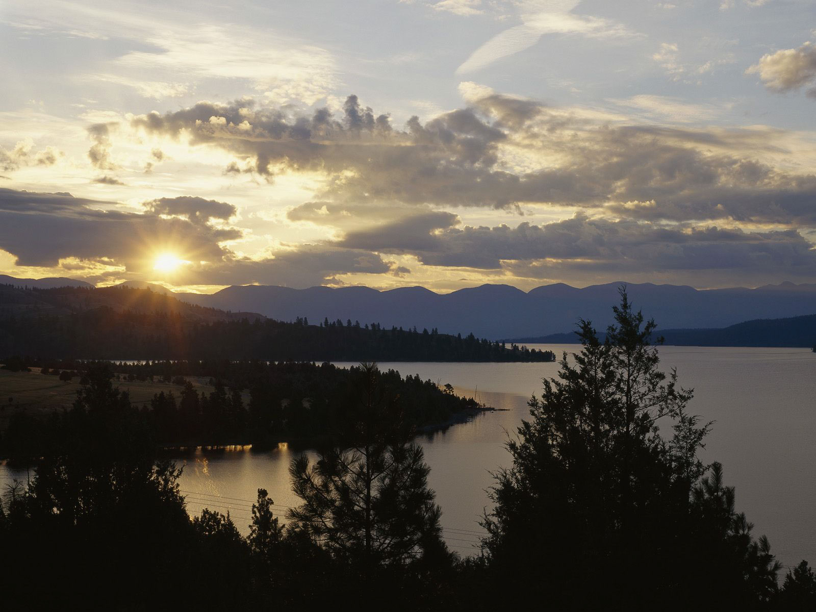 Earth-Sunset-60073