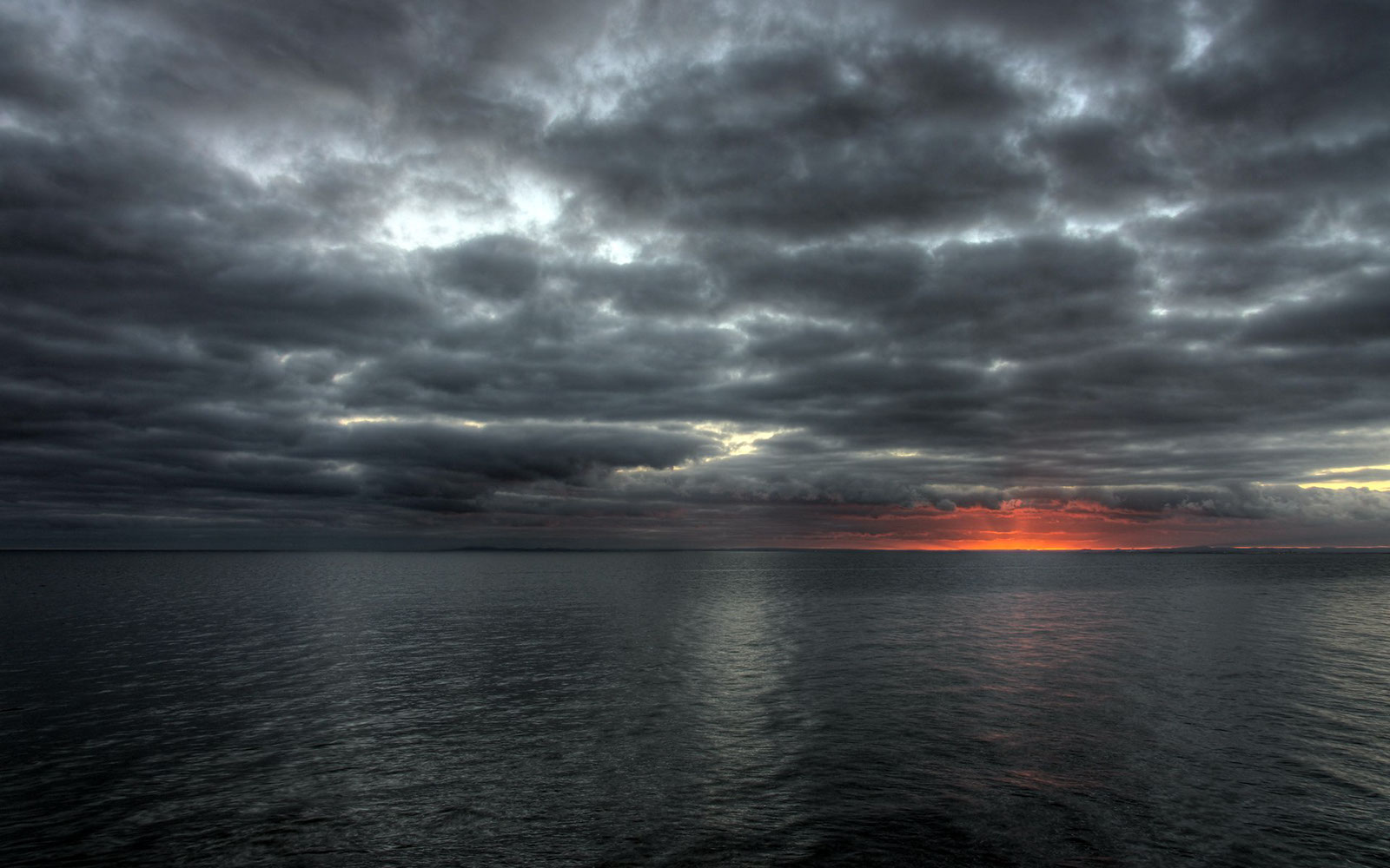 Earth-Sunset-46008